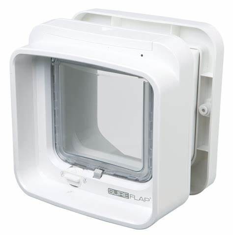 Sure Flap Dualscan Microchip Cat Flap White